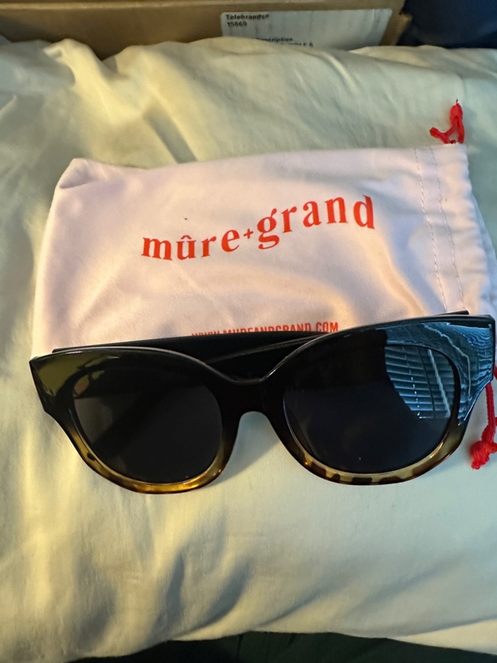 Two-Tone Cat Eye Sunglasses - Black/Tortoiseshell